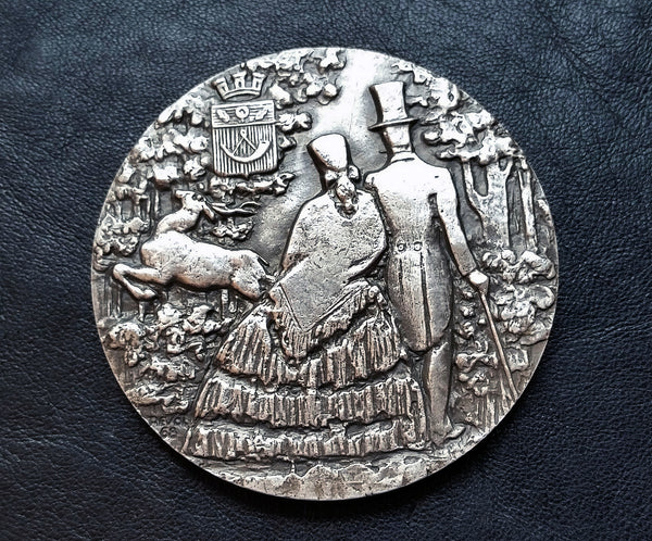 French Couple in a Park Sterling Silver medal obverse