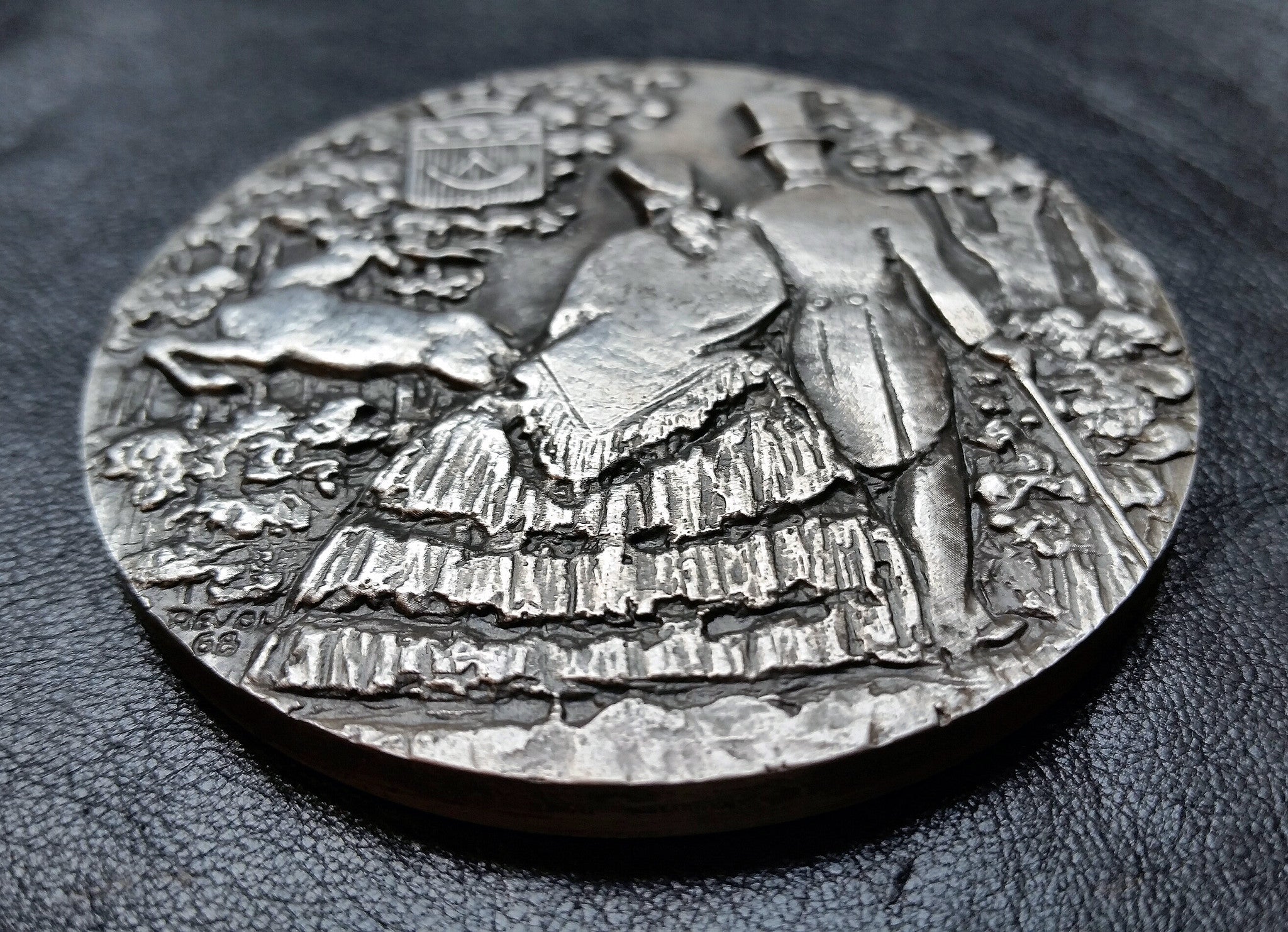 French Couple in a Park Sterling Silver medal obverse tilt