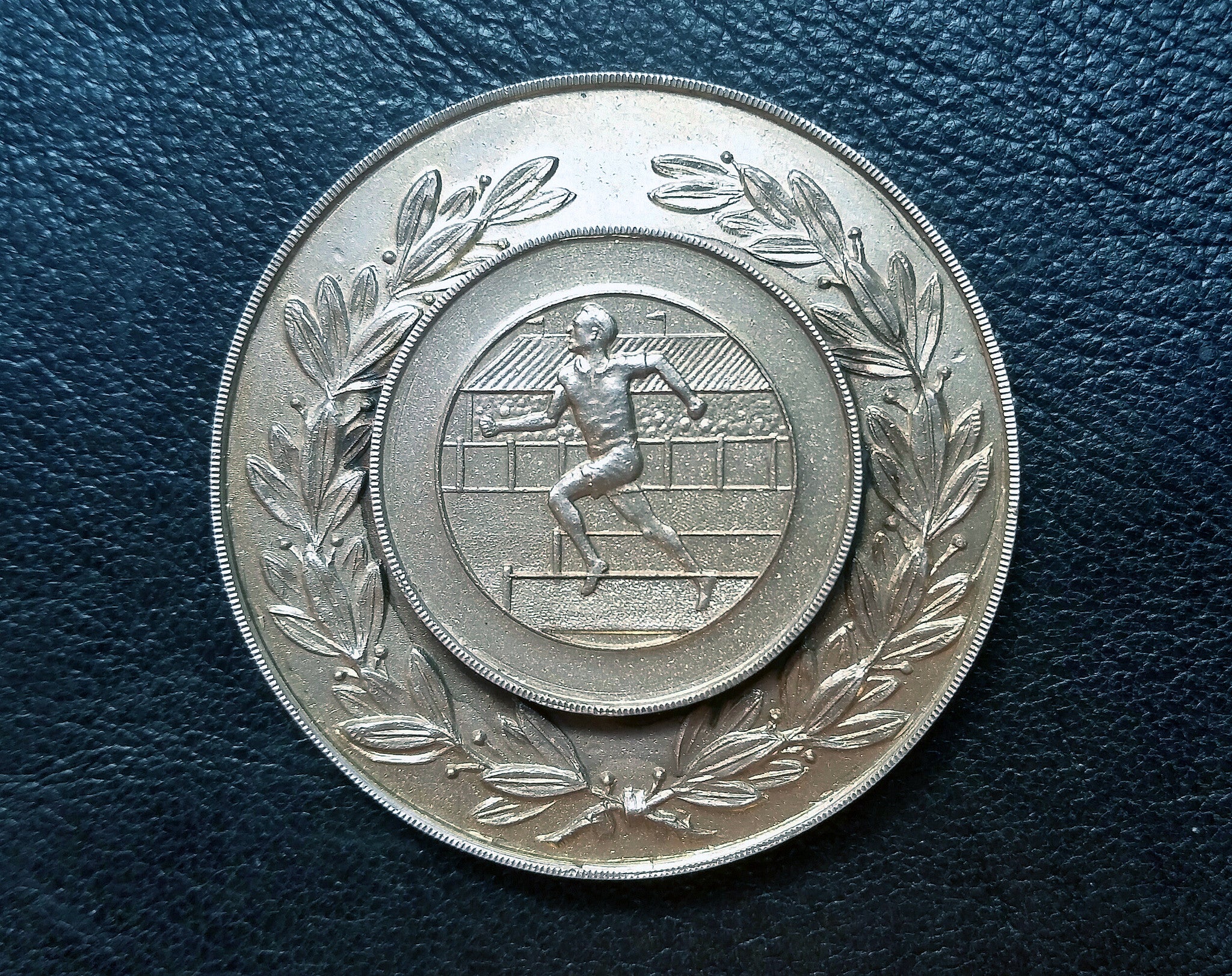 American Athlete Silver Medal obverse